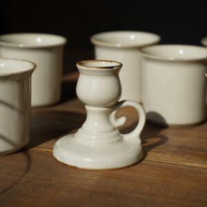 Świecznik ceramiczny - kremowy